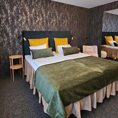 Samantta Hotel & Restaurant Haukipudas Dış mekan fotoğraf
